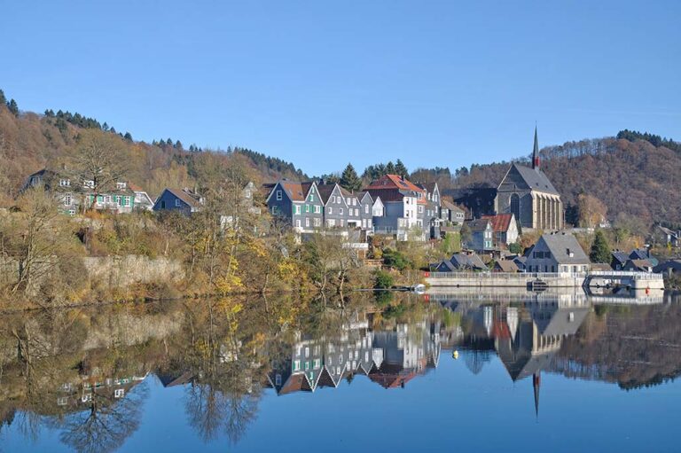 Beyenburger Stausee AdobeStock 46811585