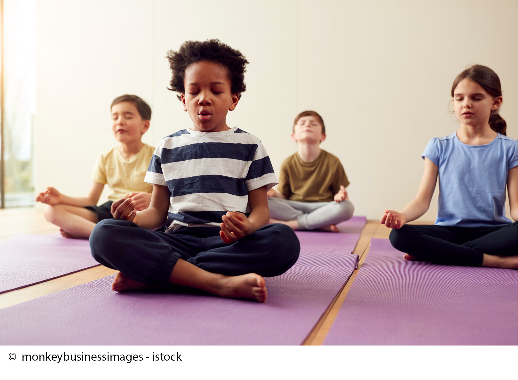 Ein Nachmittag im Herbst mit Familienyoga 3 Kath. Familienbildungsstätte "Haus der Familie"